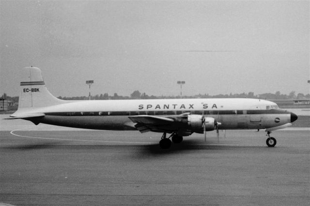 Douglas DC-6 (EC-BBK) - 1966 at Düsseldorf (EDDL)