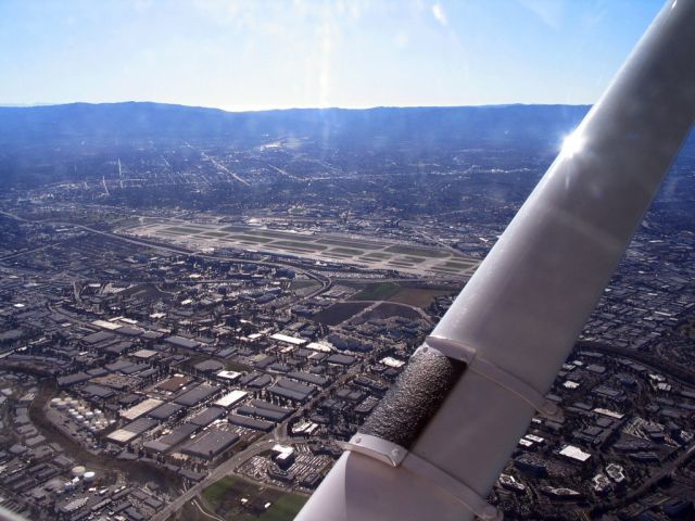 Cessna 152 (N66970) - Inflight from KHWD to KSMX