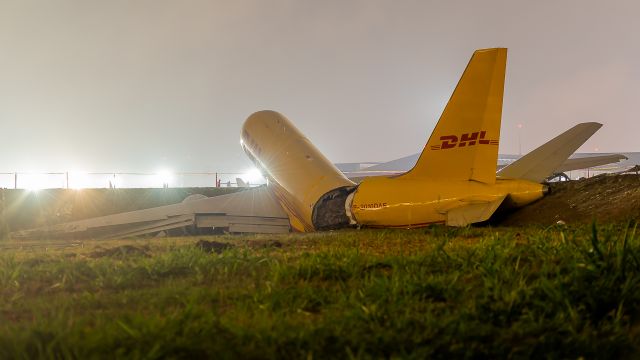 Boeing 757-200 (HP-2010DAE) - ACCIDENT 7-4-22 OF DHL cargo crashed after landing at SJO