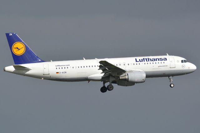 Airbus A320 (D-AIZN)