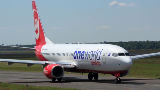 Boeing 737-800 (D-ABMC) - oneworld