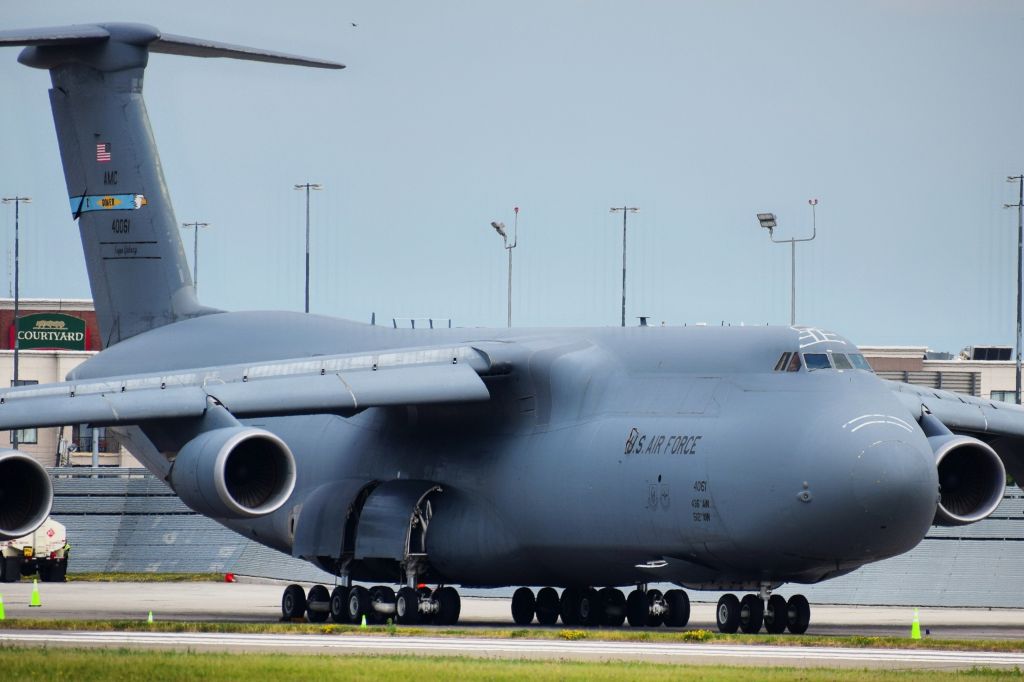 LOCKHEED C-5 Super Galaxy (84-0061) - 84-0061 / 9th Airlift Squadron br /Uhited States Air Forcebr /Air Mobility Commandbr /Lockheed C-5 Super Galaxy