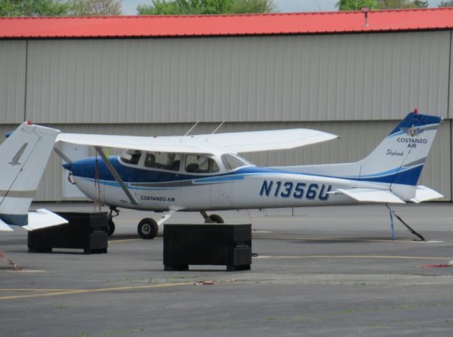 Cessna Skyhawk (N1356U)