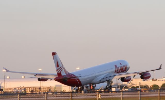 Airbus A340-300 (YV-3292)