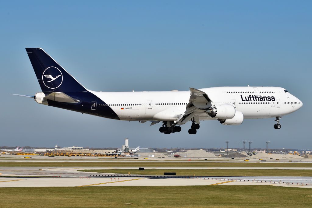 BOEING 747-8 (D-ABYA) - Love the new LH scheme. Not sure why they only have one B748 & one B744 of the 747's painted in the new scheme. 