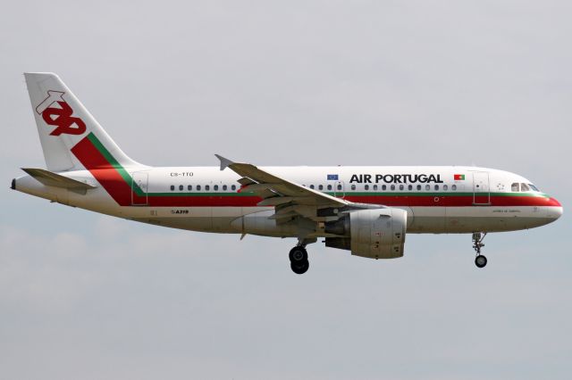 Airbus A319 (CS-TTO)