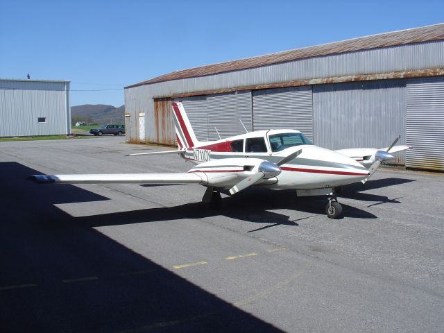 Piper PA-30 Twin Comanche (N7110Y)