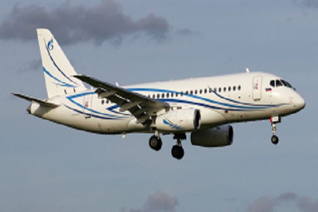 Sukhoi Superjet 100 (GZP423)