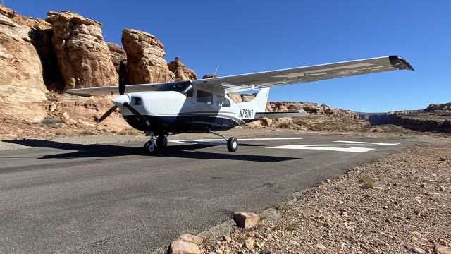 Cessna Centurion (N761NT)