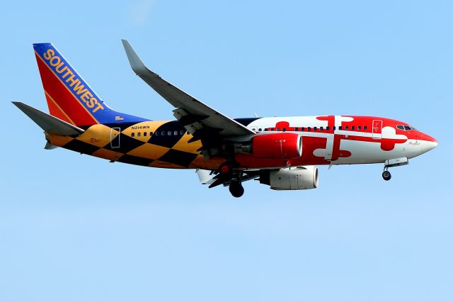 Boeing 737-700 (N214WN) - Maryland One arriving from Baltimore