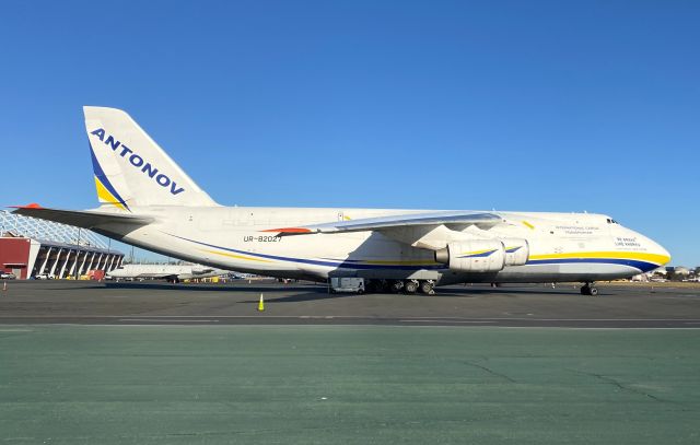 Antonov An-124 Ruslan (UR-82027) - Be Brave like Kharkiv br /AN124-100M