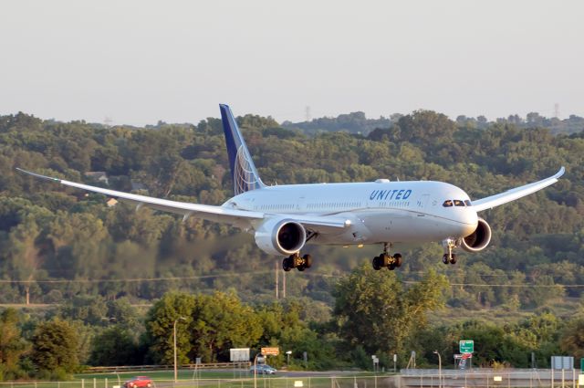 Boeing 787-9 Dreamliner (N35953) - the first visit of a 787 DreamLiner to MSP - Charter for the LA Rams 