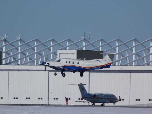 Pilatus PC-12 (C-FKSL) - Royal Canadian Mounted Police prisoner transport.