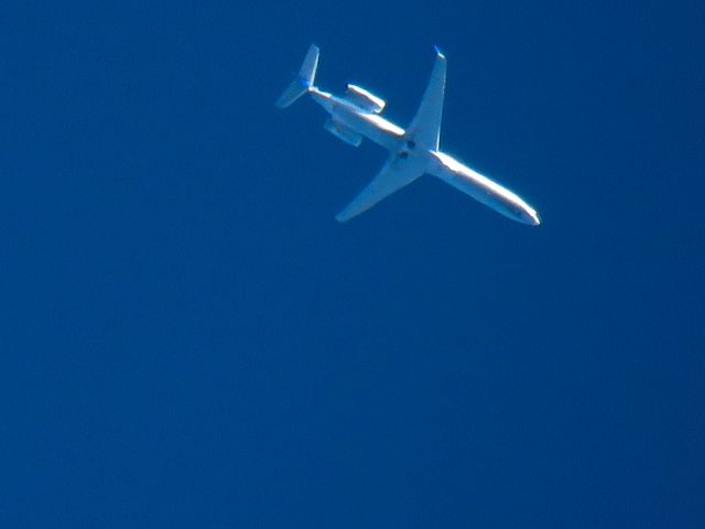 Embraer EMB-145XR (N12142)