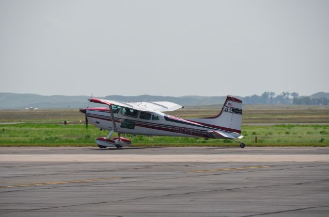 Cessna Skywagon (N185TD) - Taken 21 Aug 2017br /In Alliance, NE for the Great American Solar Eclipse!