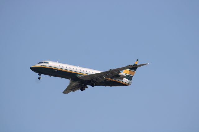 Canadair Regional Jet CRJ-200 (N101CN)