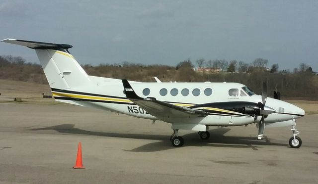 Beechcraft Super King Air 200 (N502GF) - Feb 2017 at Butler County Airport (Cincinnati)