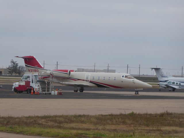 Learjet 45 (N211BD)