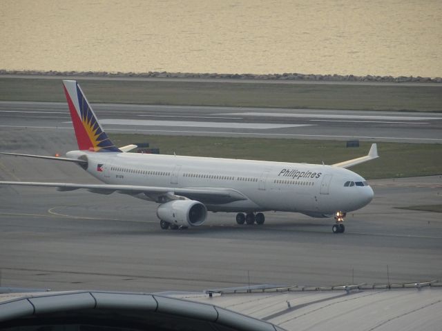 Airbus A330 (RP-C8781)