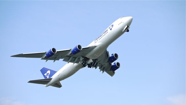 BOEING 747-8 (N851GT) - BOE578 climbs from runway 16R for a flight test on 7/14/12. The aircraft is a B747-87UF (LN:1458).