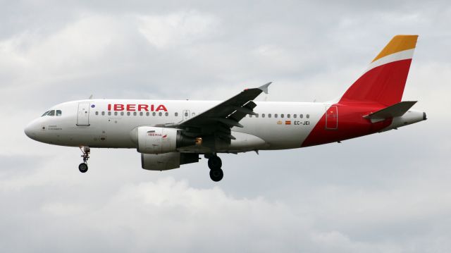 Airbus A319 (EC-JEI)