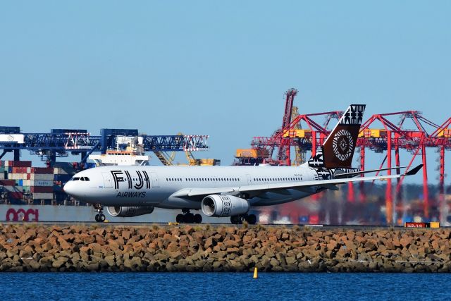 Airbus A330-200 (DQ-FJO) - DQ-FJO Fiji Airways Airbus A330-243 YSSY 20 MAY 2018