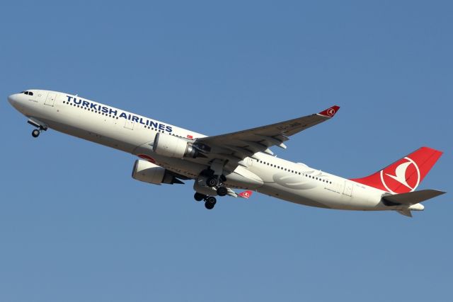 Airbus A330-300 (TC-JNS) - 22/10/2020:  Flight to Istanbul took-off from runway 26.