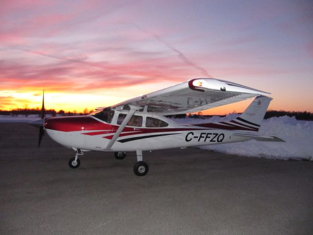 Cessna Skylane (C-FFZQ)