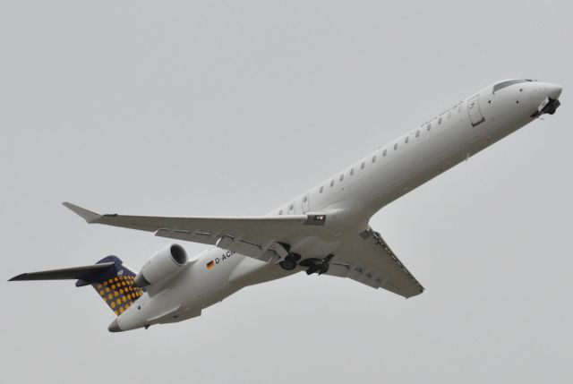 Canadair Regional Jet CRJ-900 (D-ACND)