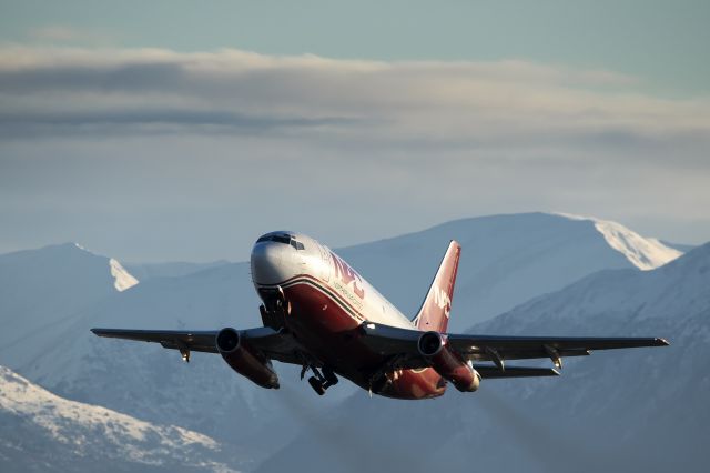 Boeing 737-700 (N321DL)