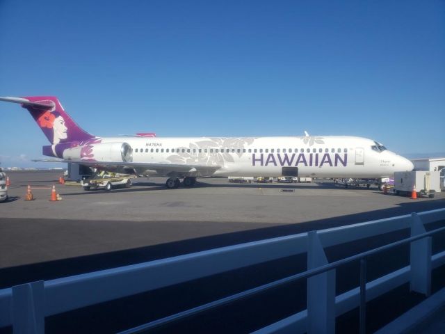 N476HA — - Prepare to board a flight to Honolulu