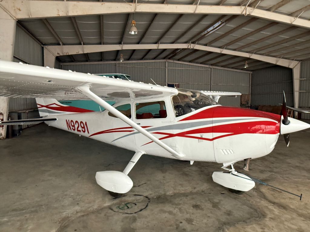 Cessna Skylane (N9291)