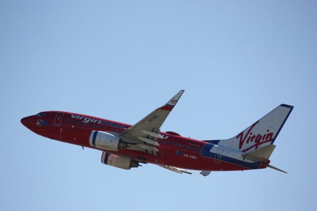 Boeing 737-700 (VH-VBR)