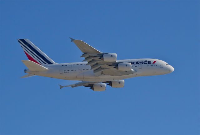 Airbus A380-800 (F-HPJJ) - a rel=nofollow href=http://flightaware.com/live/flight/FHPJJ/history/20140831/2240Z/KLAX/LFPGhttps://flightaware.com/live/flight/FHPJJ/history/20140831/2240Z/KLAX/LFPG/a