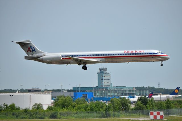 McDonnell Douglas MD-80 (N9619V) - 22-R 07-09-19