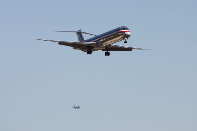 McDonnell Douglas MD-80 —