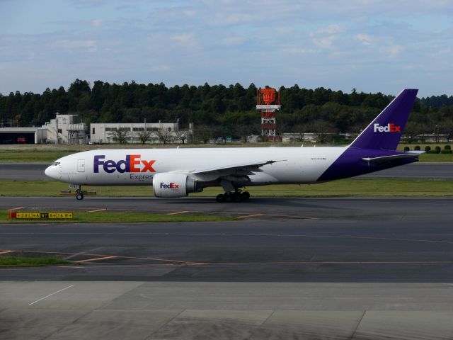 Boeing 777-200 (N854FD)