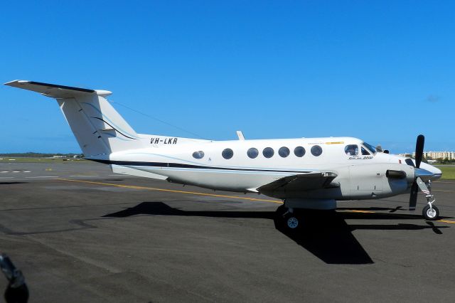 Beechcraft Super King Air 200 (VH-LKR) - Beech B200 Super King Air VH-LKR at Sunshine Coast Airport 28 Jan 2014