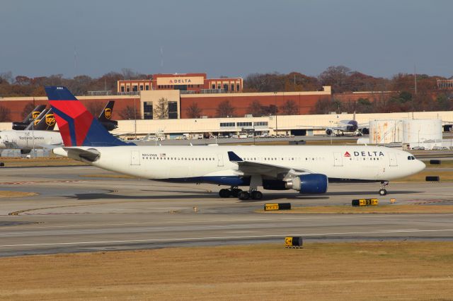 Airbus A330-200 (N854NW)