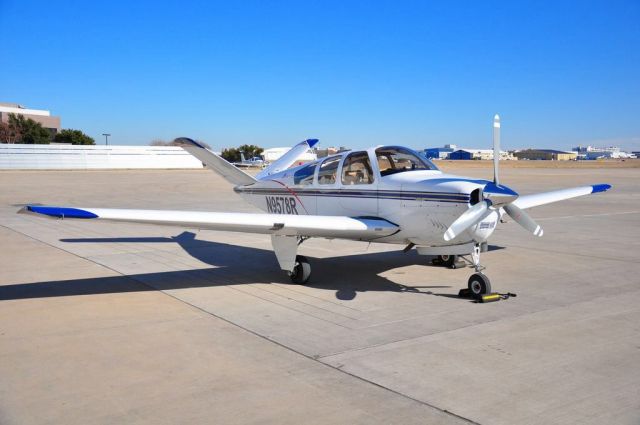 Beechcraft 35 Bonanza (N9578R)