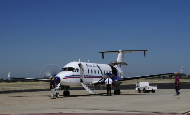 Beechcraft 1900 (N218YV)