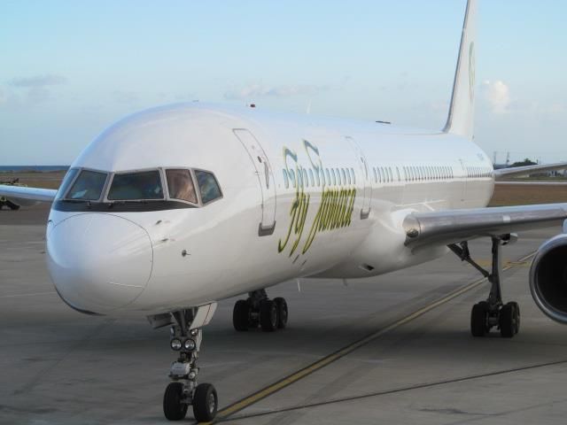 Boeing 757-200 (N524AT) - Fly Jamaica Inaugural Flight into Kingston.