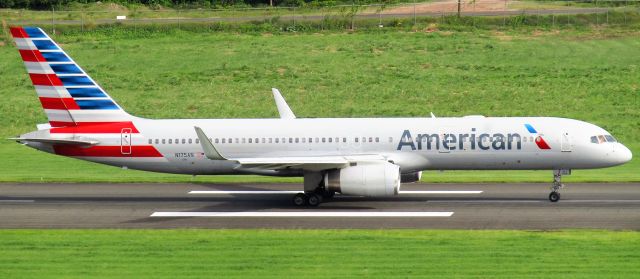 Boeing 757-200 (N175AN)