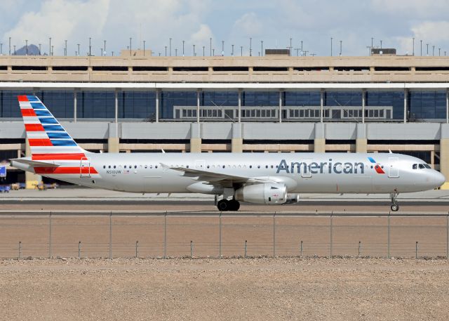 Airbus A321 (N51UW)