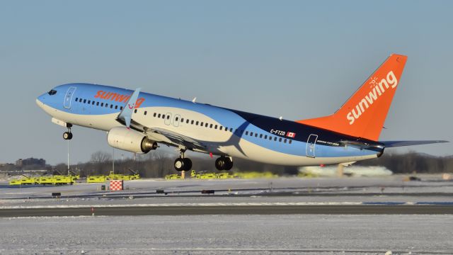 Boeing 737-800 (C-FTZD)