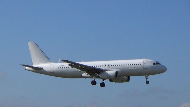 Airbus A320 (YL-LDD)