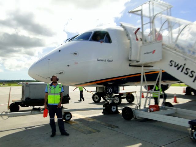 Embraer ERJ-190 (PR-AUO)