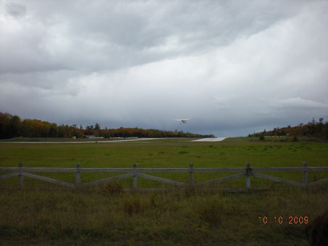 Cessna Skylane (N58944) - Shot of your landing last October from N117SE pilot