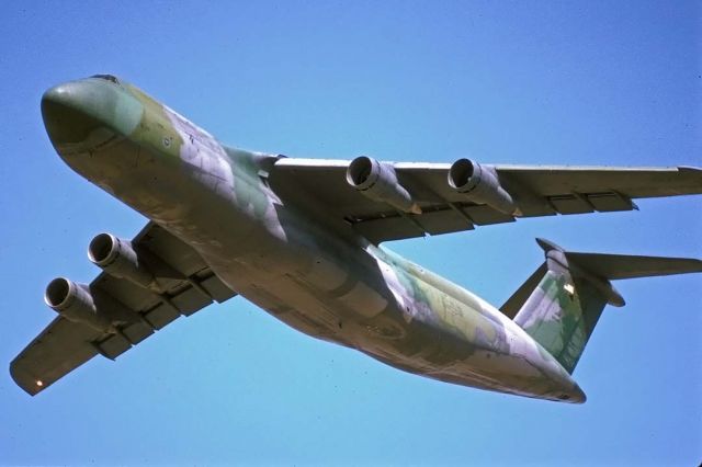 Lockheed C-5 Galaxy (69-0026) - Lockheed C-5A 69-0026 at Travis Air Force Base on September 13, 1991.