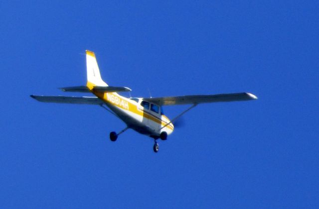 Cessna Skyhawk (N6814H) - Shown here in the Spring of 2016 is a Cessna Skywawk off the coast of Sandy Hook NJ.